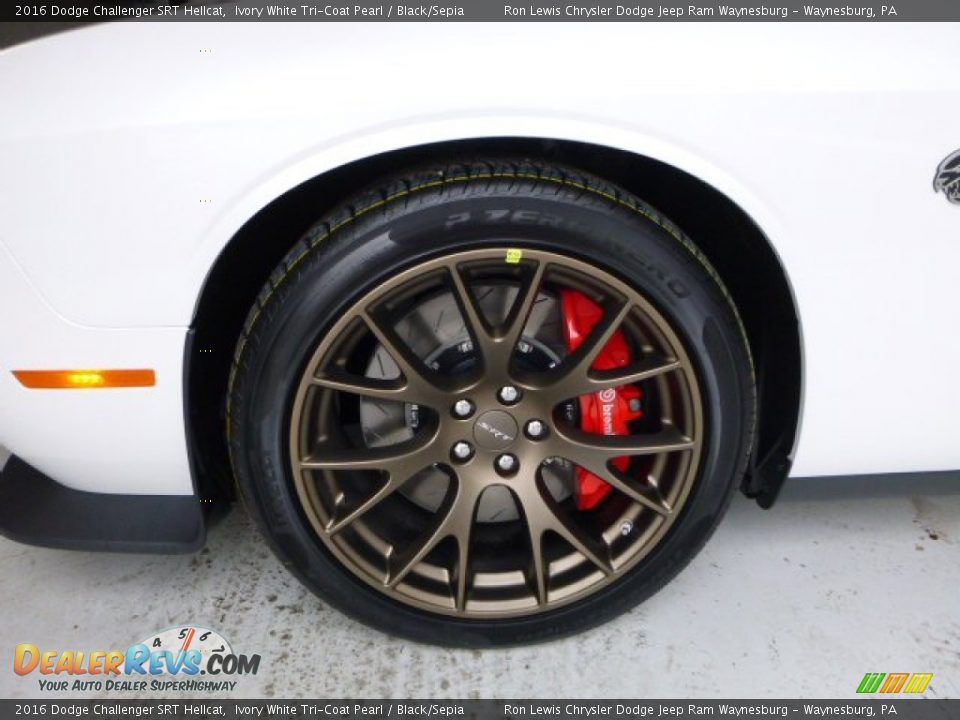 2016 Dodge Challenger SRT Hellcat Wheel Photo #2