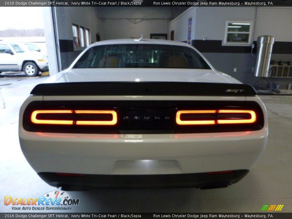 2016 Dodge Challenger SRT Hellcat Ivory White Tri-Coat Pearl / Black/Sepia Photo #5