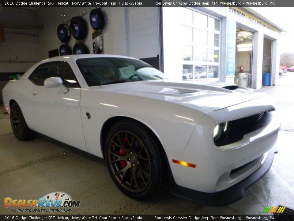 2016 Dodge Challenger SRT Hellcat Ivory White Tri-Coat Pearl / Black/Sepia Photo #11