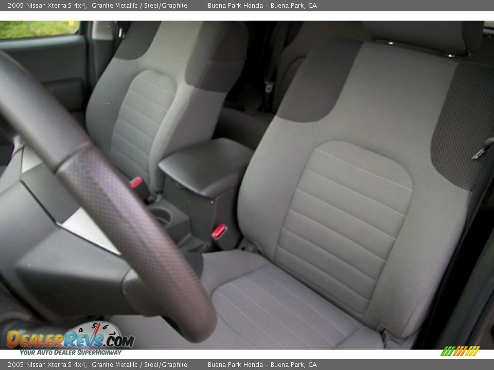 2005 Nissan Xterra S 4x4 Granite Metallic / Steel/Graphite Photo #14