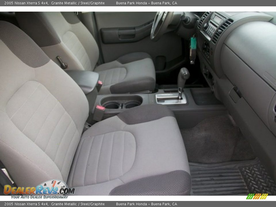 2005 Nissan Xterra S 4x4 Granite Metallic / Steel/Graphite Photo #19