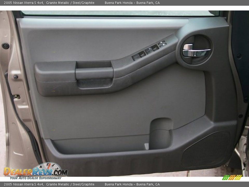 2005 Nissan Xterra S 4x4 Granite Metallic / Steel/Graphite Photo #22