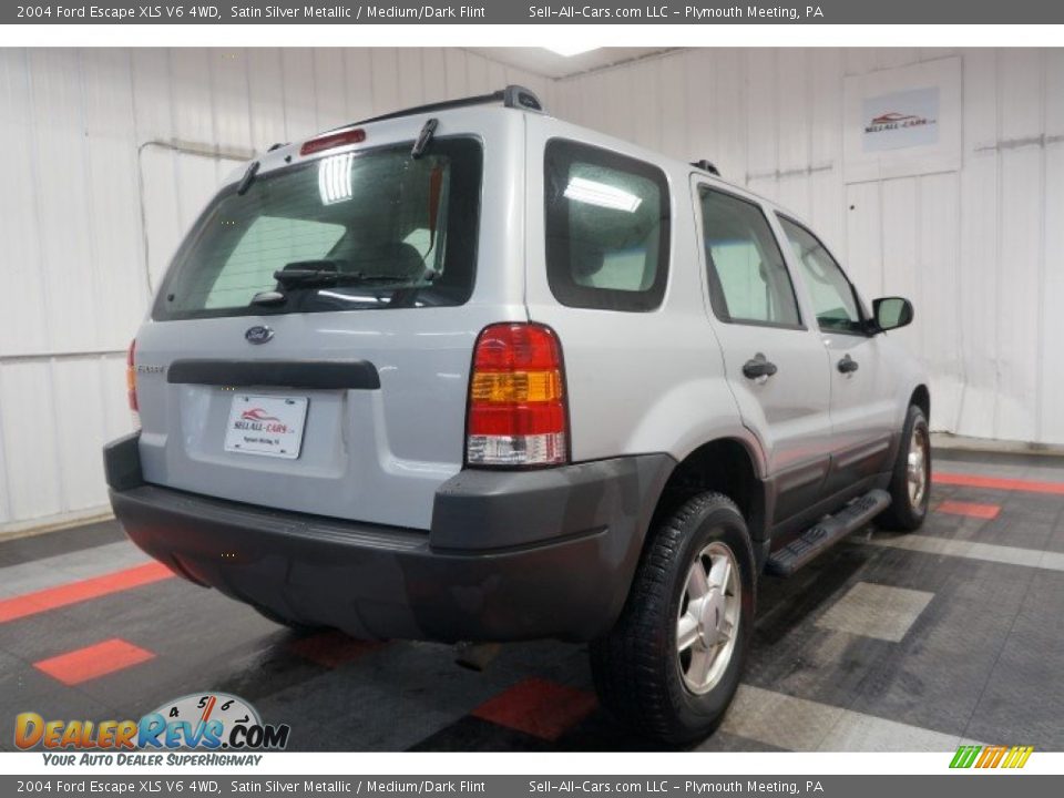 2004 Ford Escape XLS V6 4WD Satin Silver Metallic / Medium/Dark Flint Photo #8
