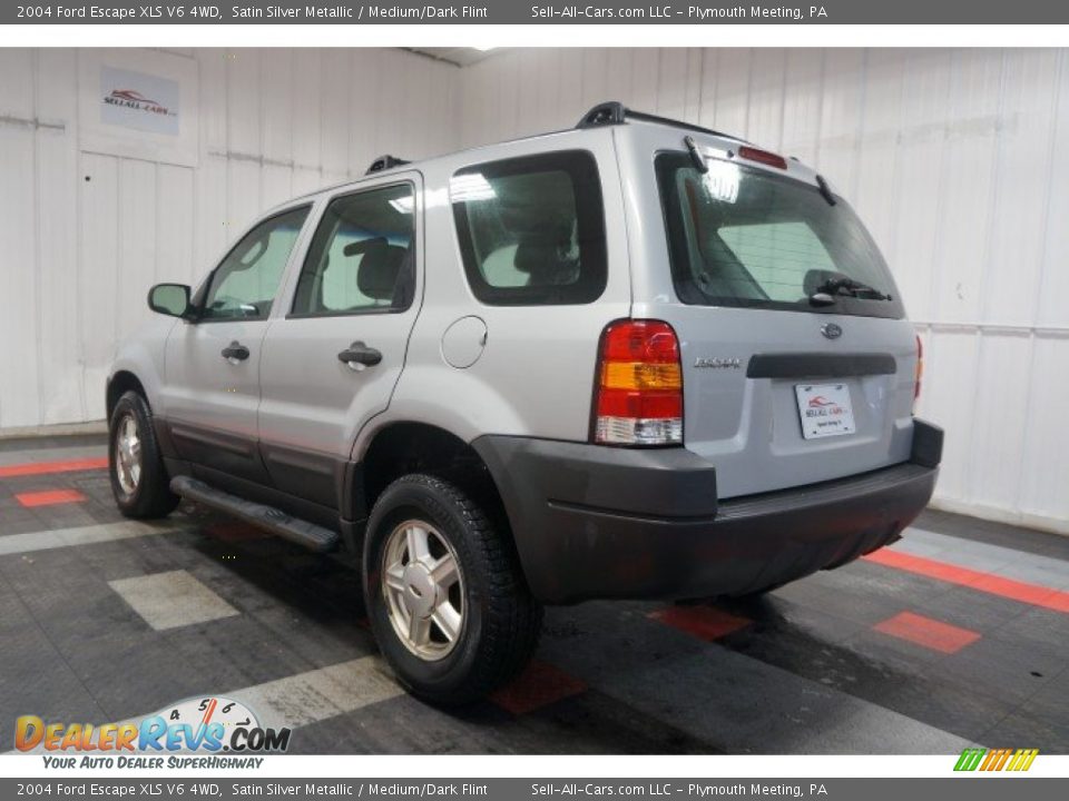 2004 Ford Escape XLS V6 4WD Satin Silver Metallic / Medium/Dark Flint Photo #10