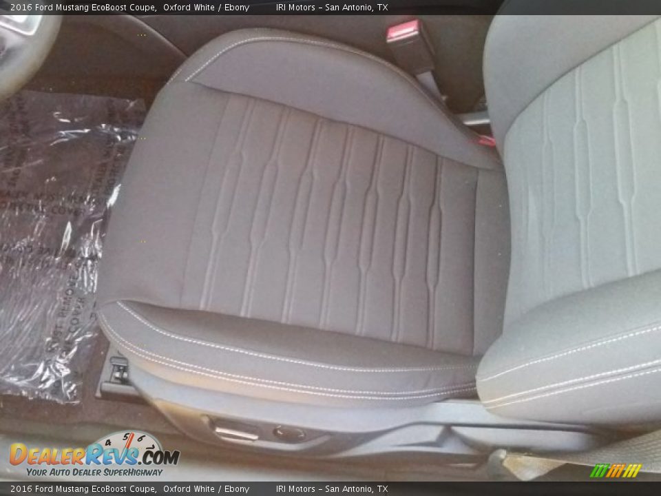 2016 Ford Mustang EcoBoost Coupe Oxford White / Ebony Photo #17