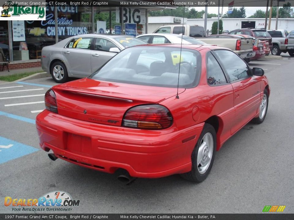 1997 Pontiac Grand Am GT Coupe Bright Red / Graphite Photo #2