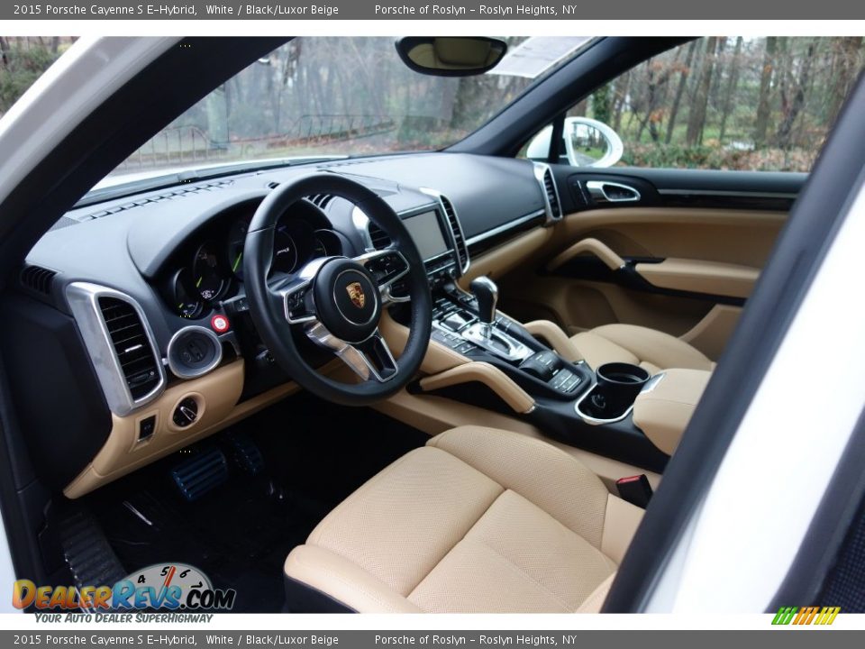 Black/Luxor Beige Interior - 2015 Porsche Cayenne S E-Hybrid Photo #12