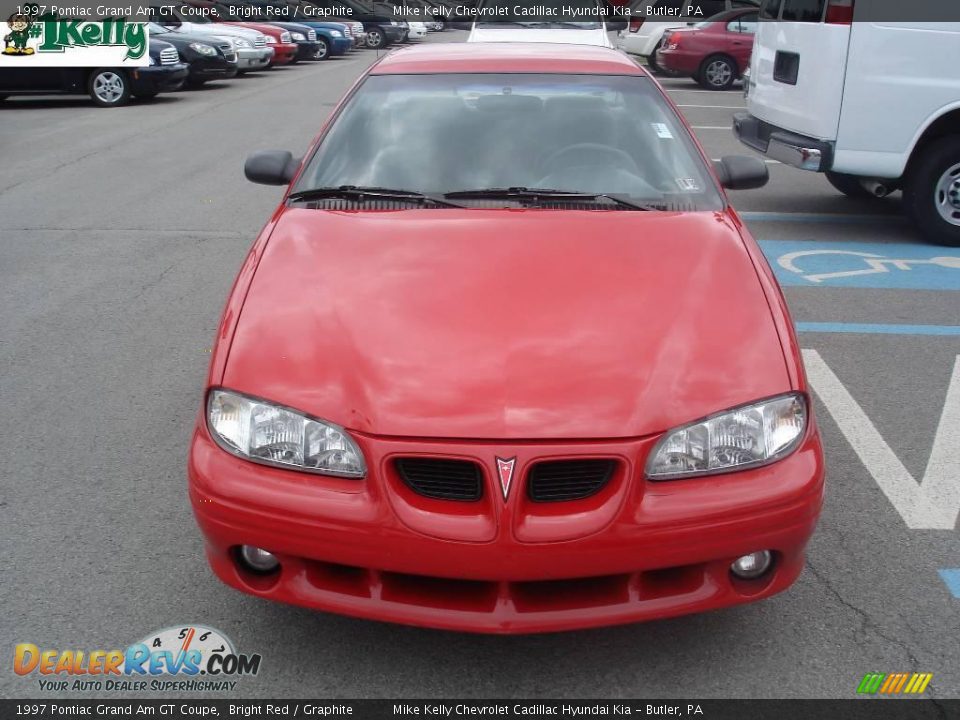 1997 Pontiac Grand Am GT Coupe Bright Red / Graphite Photo #14