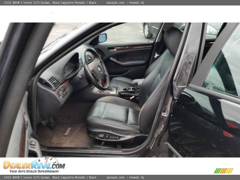 2002 BMW 3 Series 325i Sedan Black Sapphire Metallic / Black Photo #9