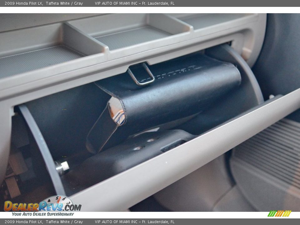 2009 Honda Pilot LX Taffeta White / Gray Photo #28
