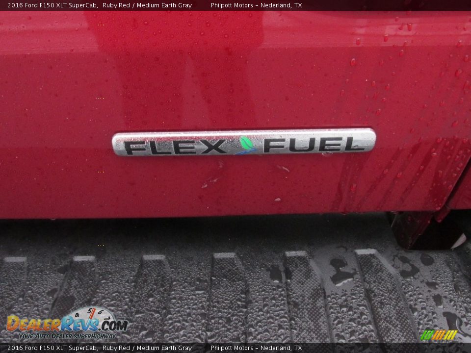 2016 Ford F150 XLT SuperCab Ruby Red / Medium Earth Gray Photo #16