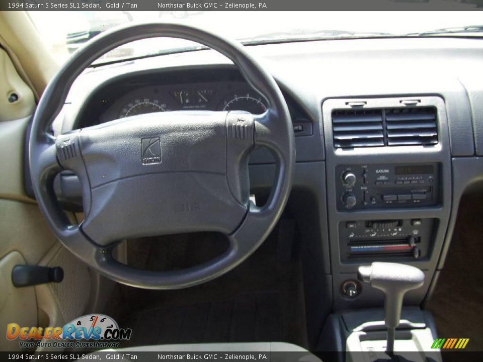 1994 Saturn S Series SL1 Sedan Gold / Tan Photo #14