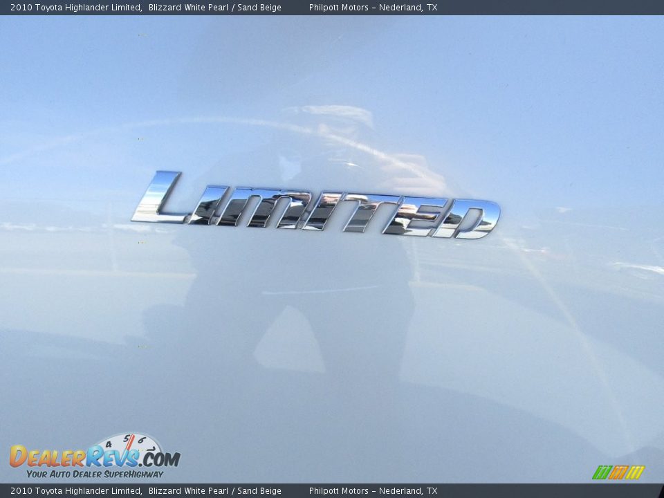 2010 Toyota Highlander Limited Blizzard White Pearl / Sand Beige Photo #13