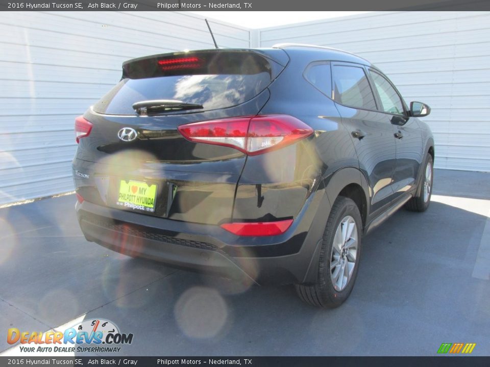 2016 Hyundai Tucson SE Ash Black / Gray Photo #4