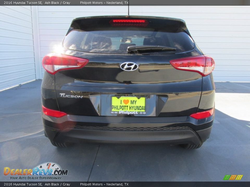 2016 Hyundai Tucson SE Ash Black / Gray Photo #5