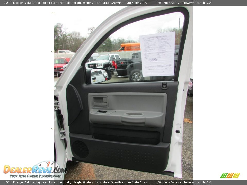 2011 Dodge Dakota Big Horn Extended Cab Bright White / Dark Slate Gray/Medium Slate Gray Photo #19