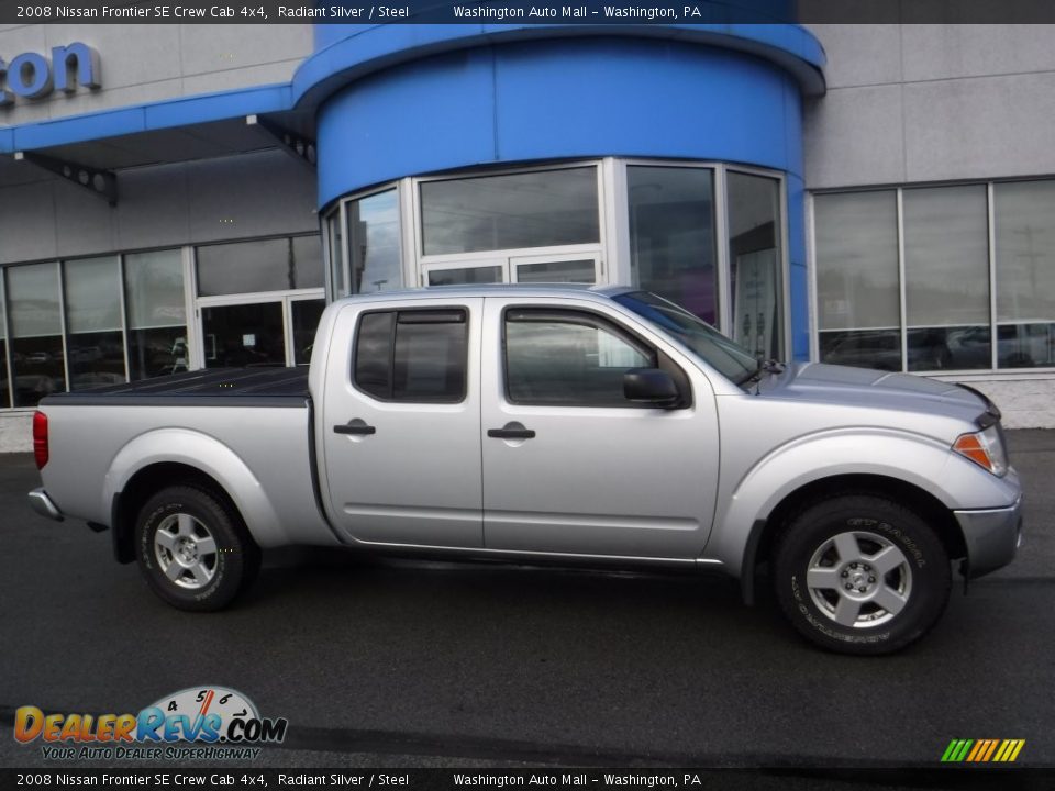 2008 Nissan Frontier SE Crew Cab 4x4 Radiant Silver / Steel Photo #2