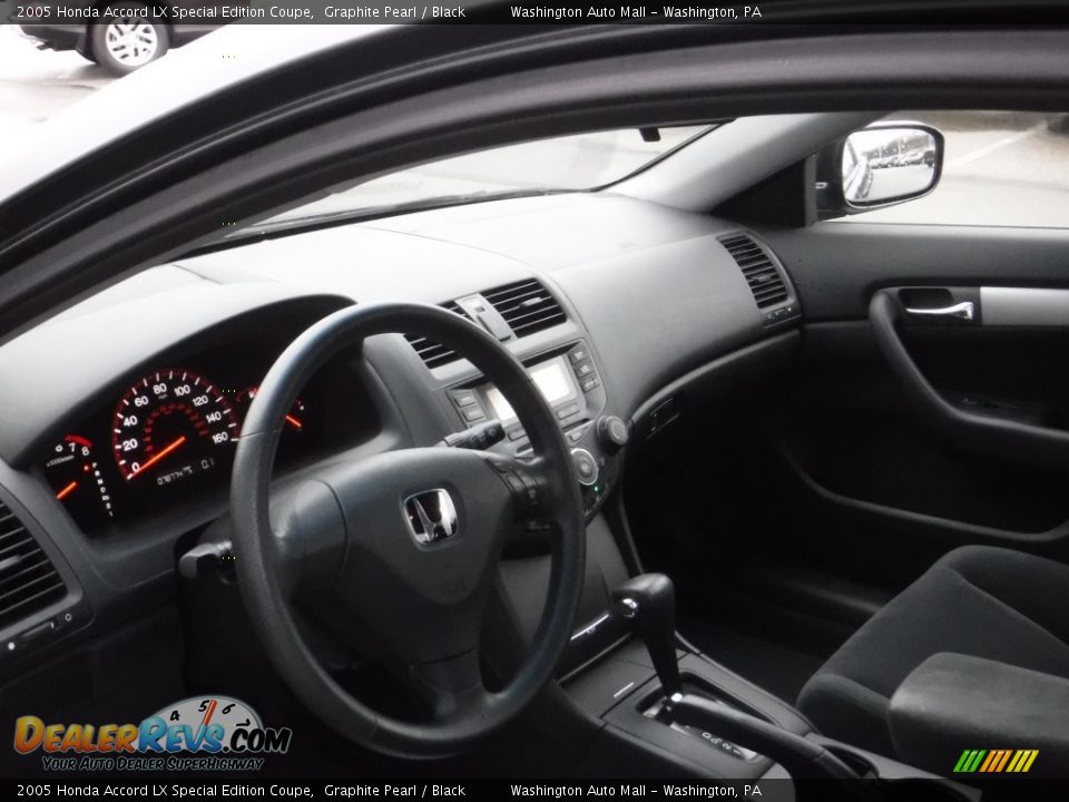 2005 Honda Accord LX Special Edition Coupe Graphite Pearl / Black Photo #10