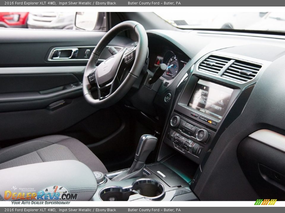2016 Ford Explorer XLT 4WD Ingot Silver Metallic / Ebony Black Photo #9