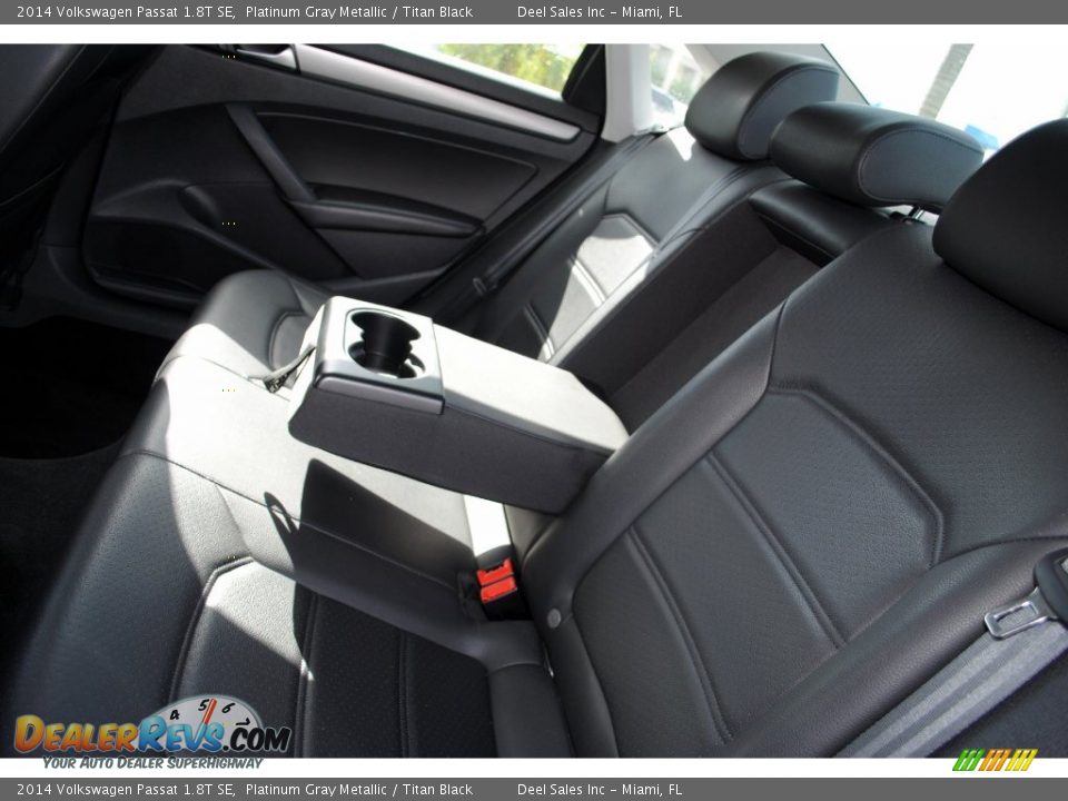 2014 Volkswagen Passat 1.8T SE Platinum Gray Metallic / Titan Black Photo #12