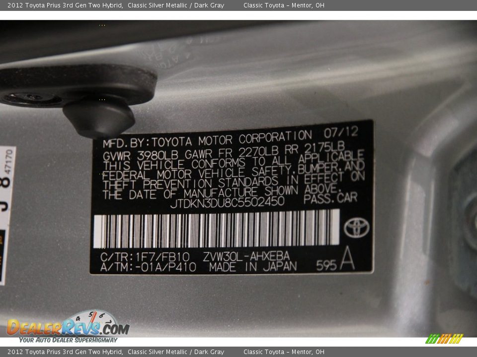 2012 Toyota Prius 3rd Gen Two Hybrid Classic Silver Metallic / Dark Gray Photo #18