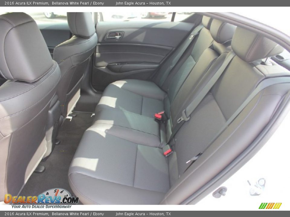 2016 Acura ILX Premium Bellanova White Pearl / Ebony Photo #15