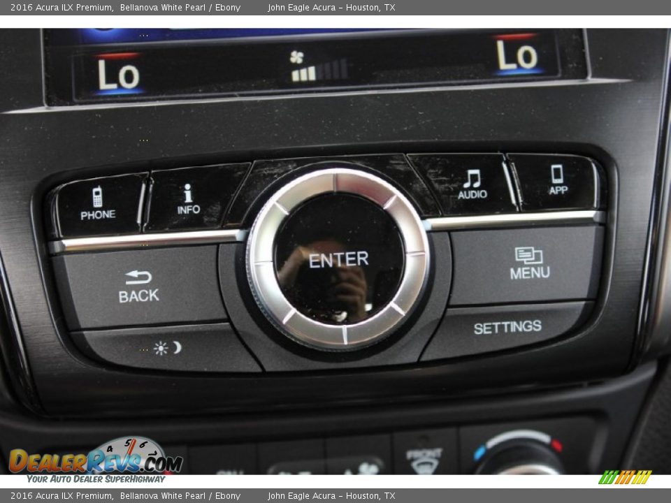 2016 Acura ILX Premium Bellanova White Pearl / Ebony Photo #33