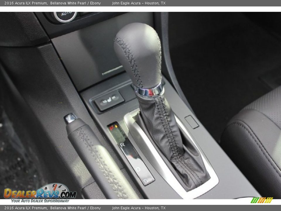 2016 Acura ILX Premium Bellanova White Pearl / Ebony Photo #35