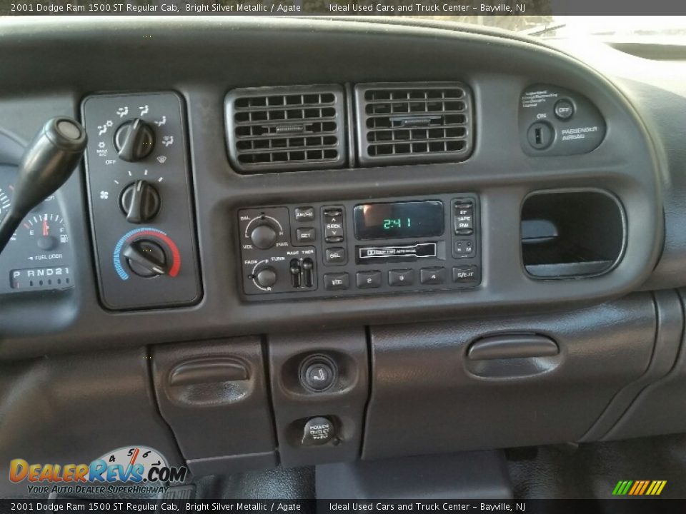 2001 Dodge Ram 1500 ST Regular Cab Bright Silver Metallic / Agate Photo #16