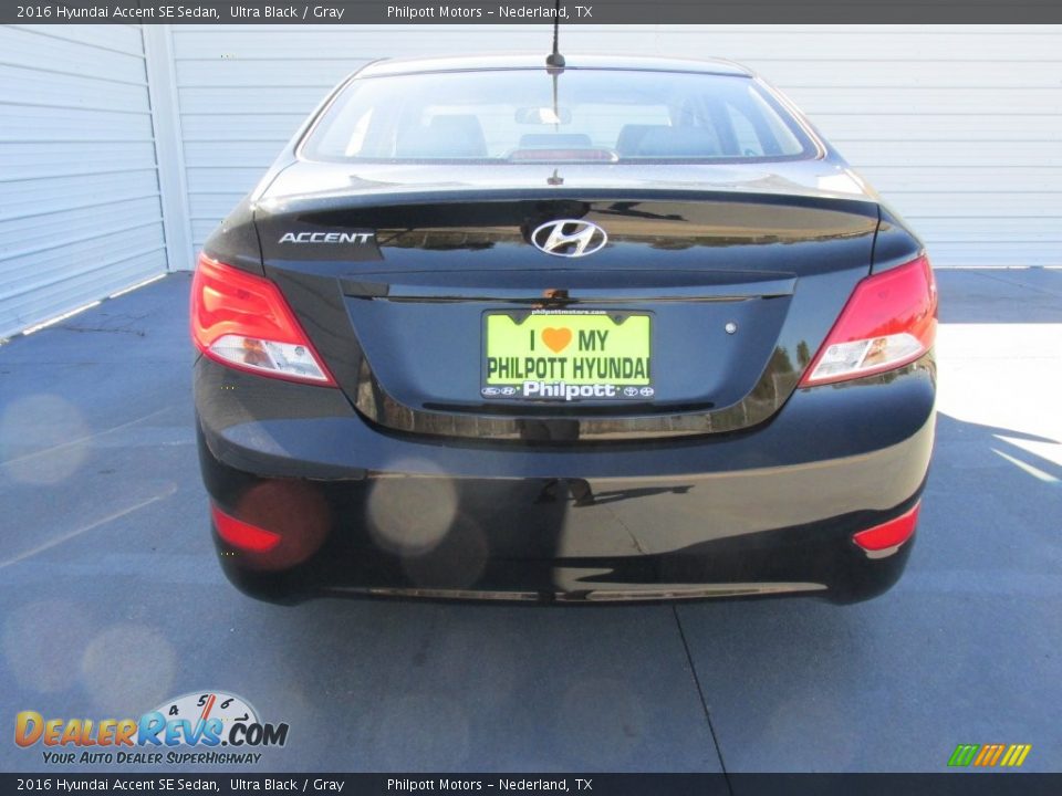 2016 Hyundai Accent SE Sedan Ultra Black / Gray Photo #5