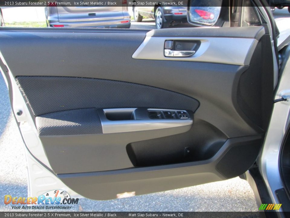 2013 Subaru Forester 2.5 X Premium Ice Silver Metallic / Black Photo #13