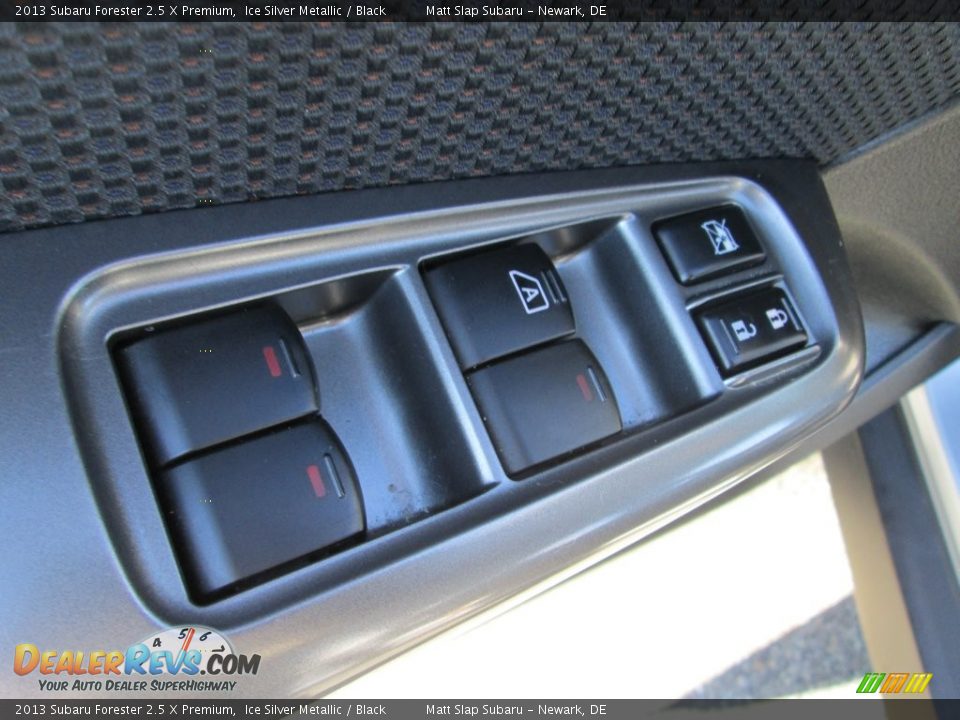 2013 Subaru Forester 2.5 X Premium Ice Silver Metallic / Black Photo #14