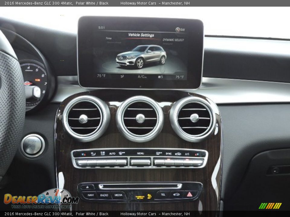 2016 Mercedes-Benz GLC 300 4Matic Polar White / Black Photo #12
