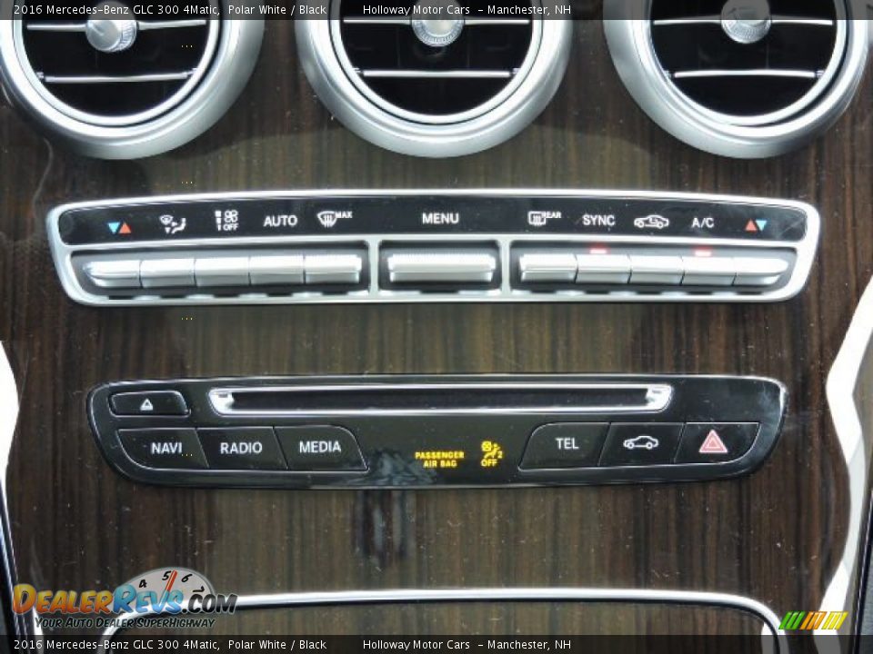 2016 Mercedes-Benz GLC 300 4Matic Polar White / Black Photo #13