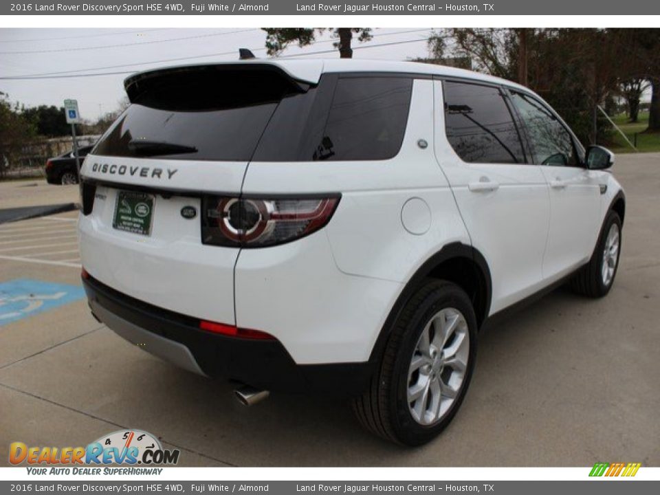 2016 Land Rover Discovery Sport HSE 4WD Fuji White / Almond Photo #11