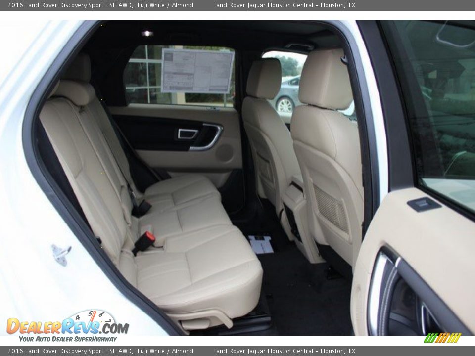 2016 Land Rover Discovery Sport HSE 4WD Fuji White / Almond Photo #13