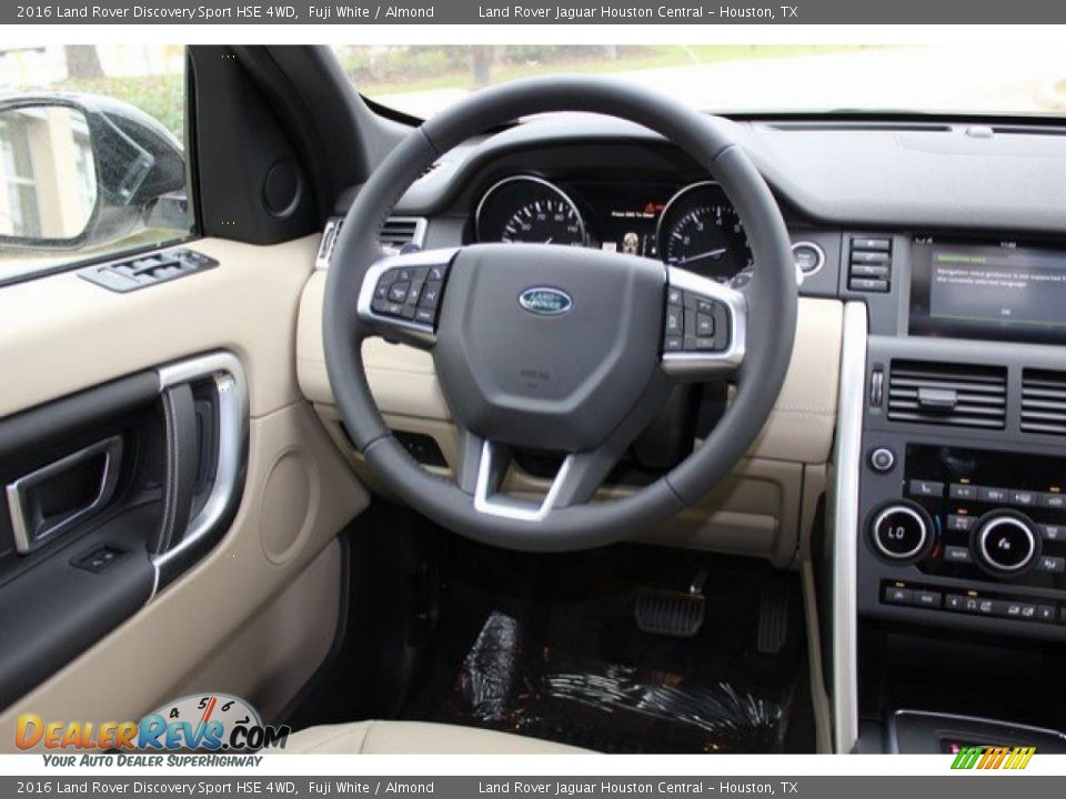 2016 Land Rover Discovery Sport HSE 4WD Fuji White / Almond Photo #16