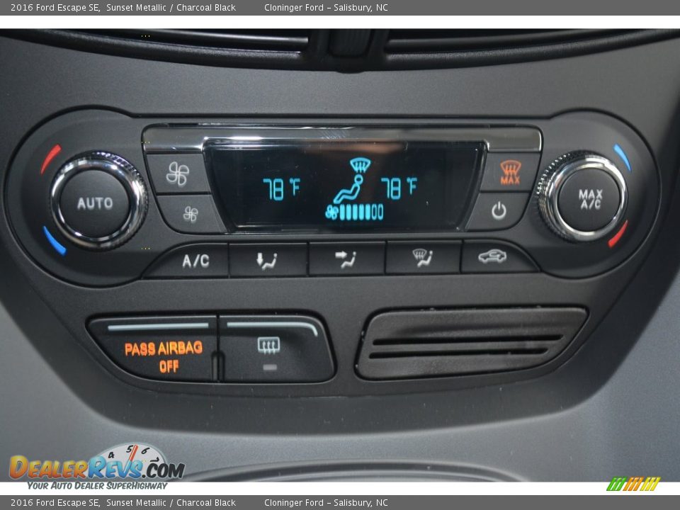2016 Ford Escape SE Sunset Metallic / Charcoal Black Photo #17