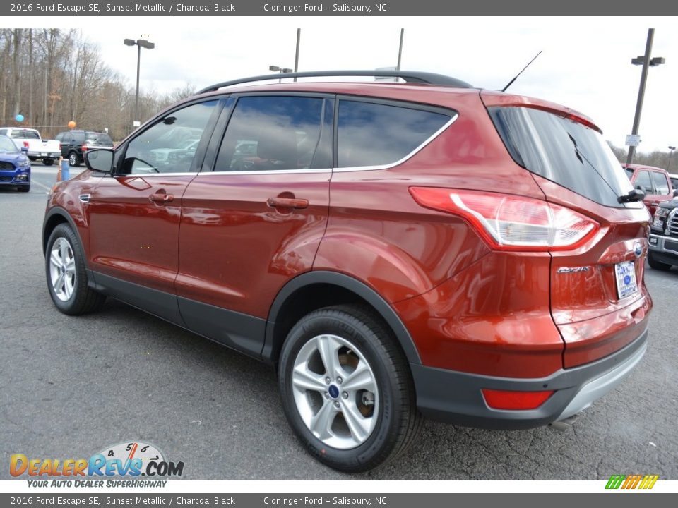 2016 Ford Escape SE Sunset Metallic / Charcoal Black Photo #23