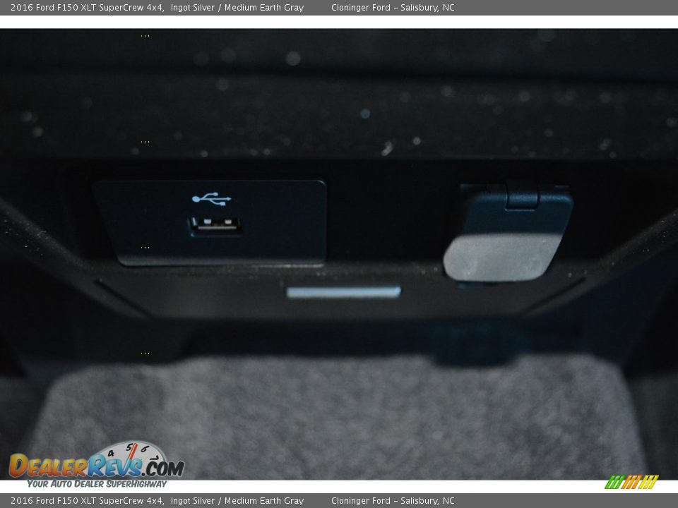 2016 Ford F150 XLT SuperCrew 4x4 Ingot Silver / Medium Earth Gray Photo #14