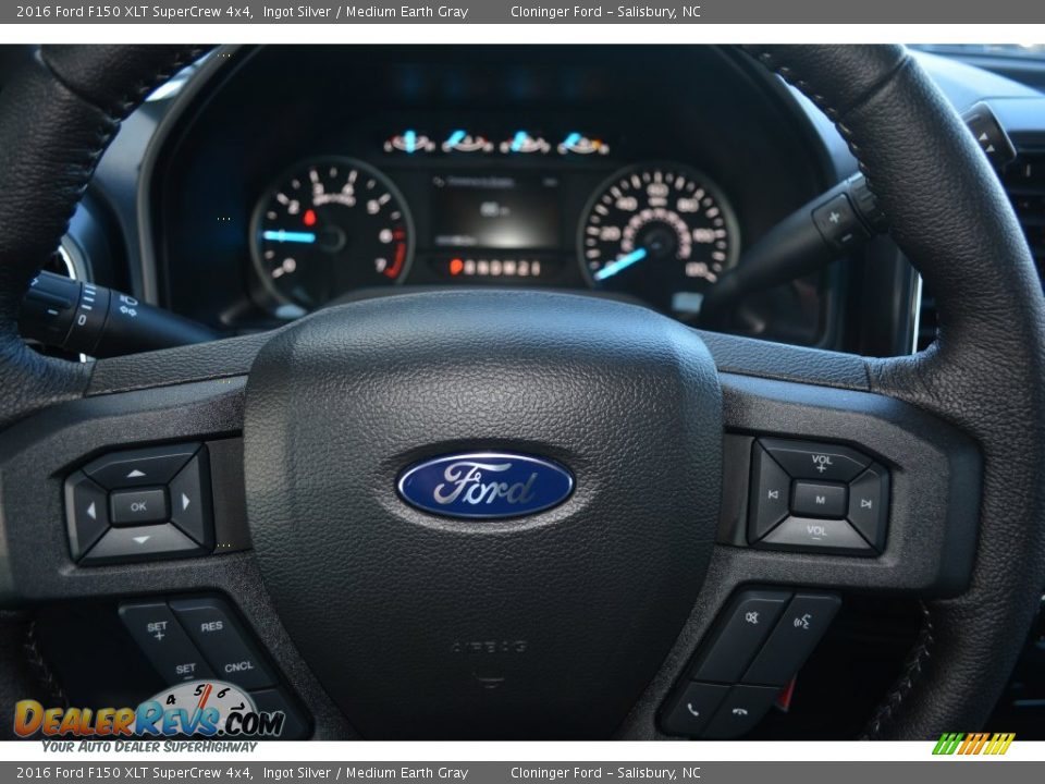 2016 Ford F150 XLT SuperCrew 4x4 Ingot Silver / Medium Earth Gray Photo #17