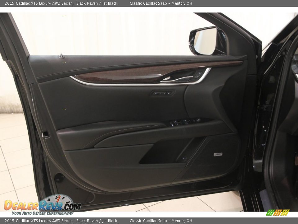 2015 Cadillac XTS Luxury AWD Sedan Black Raven / Jet Black Photo #4