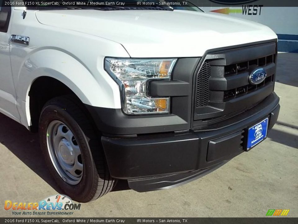 2016 Ford F150 XL SuperCab Oxford White / Medium Earth Gray Photo #3