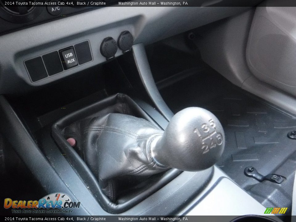 2014 Toyota Tacoma Access Cab 4x4 Black / Graphite Photo #16