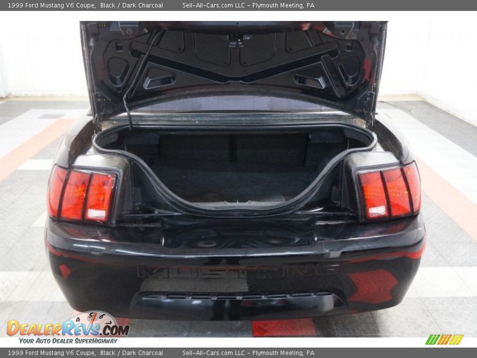 1999 Ford Mustang V6 Coupe Black / Dark Charcoal Photo #18