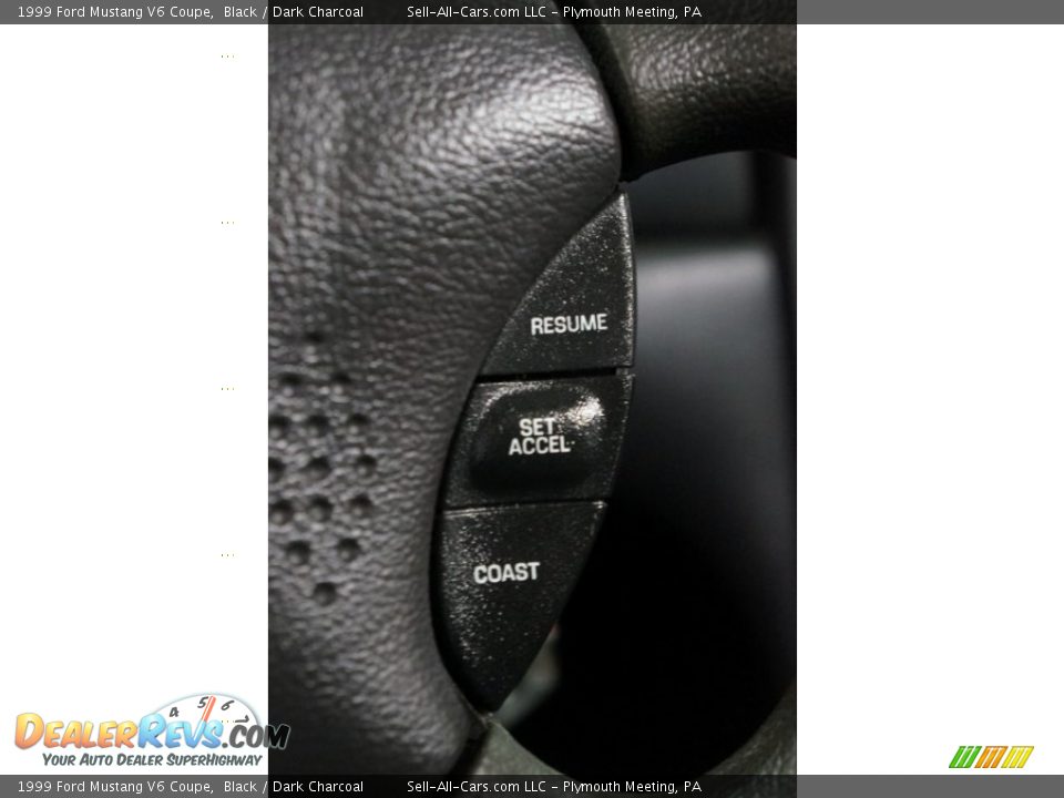 1999 Ford Mustang V6 Coupe Black / Dark Charcoal Photo #26