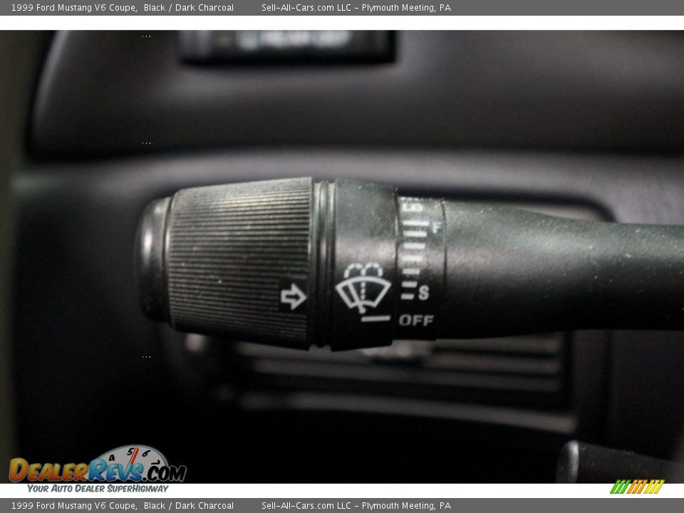 1999 Ford Mustang V6 Coupe Black / Dark Charcoal Photo #27