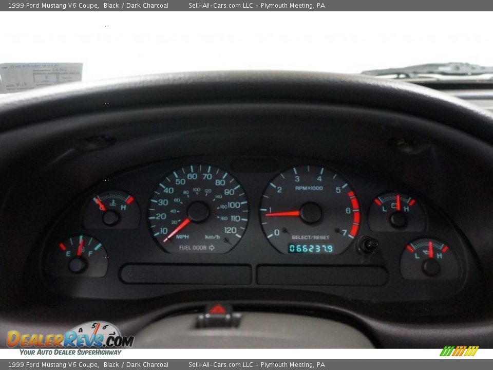 1999 Ford Mustang V6 Coupe Black / Dark Charcoal Photo #29
