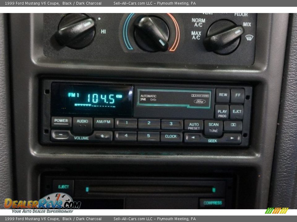 1999 Ford Mustang V6 Coupe Black / Dark Charcoal Photo #33