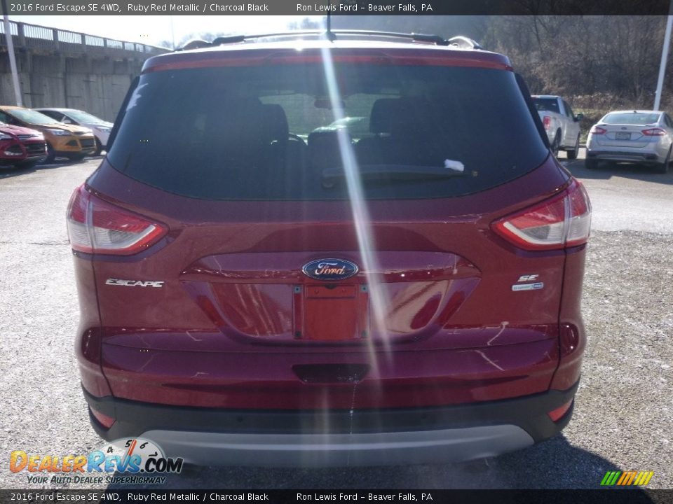 2016 Ford Escape SE 4WD Ruby Red Metallic / Charcoal Black Photo #3